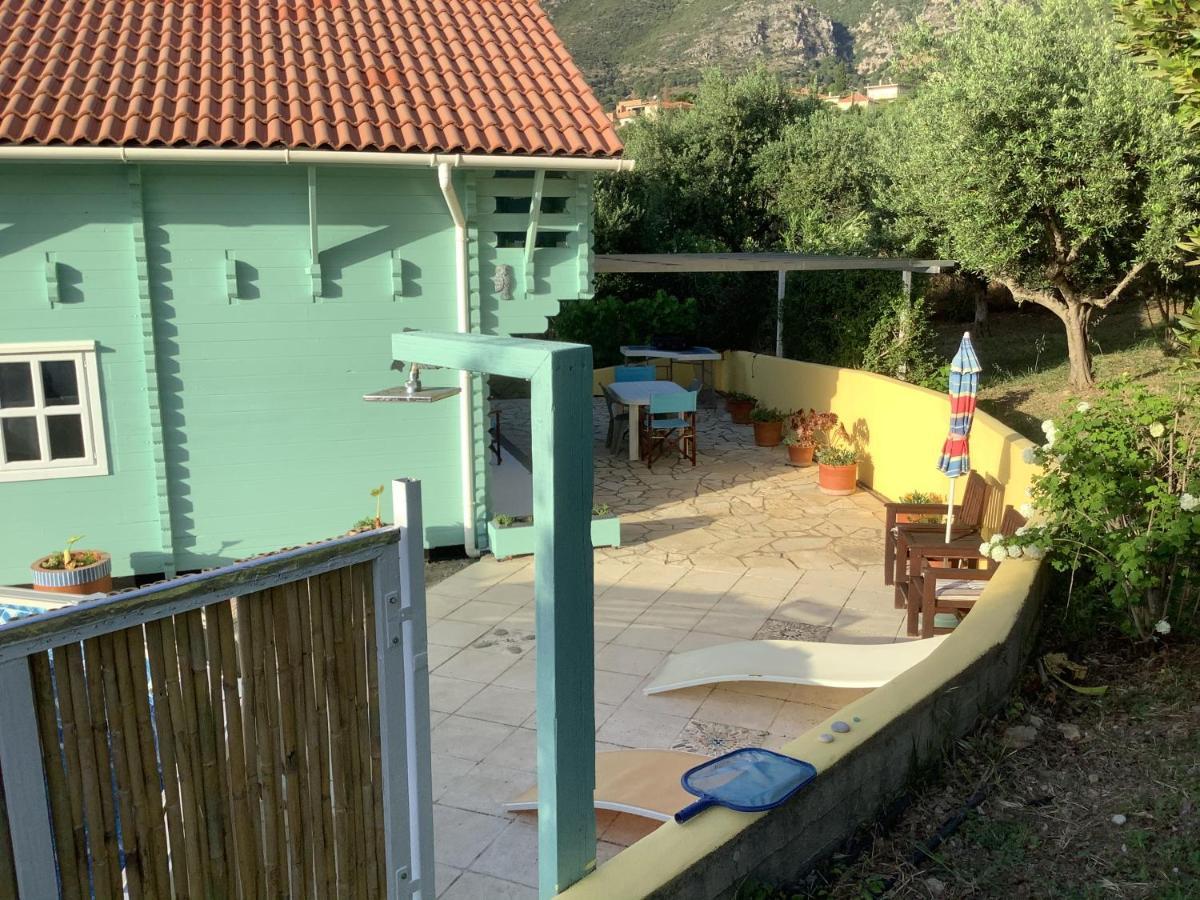 The Cabin, Kyparissia Exteriör bild